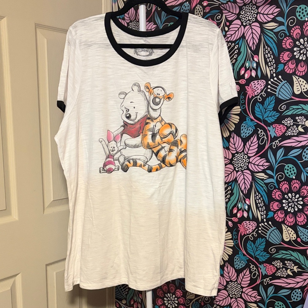 Disney Women's Short Sleeve Tee with Pooh, Tigger, and Piglet - White and Black